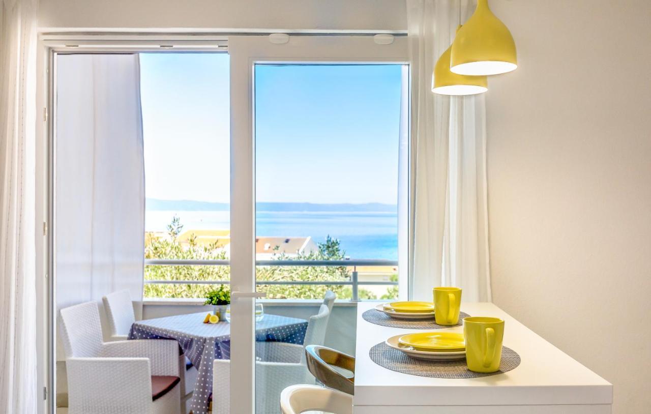 Apartmani Ksenija Tučepi Exterior foto
