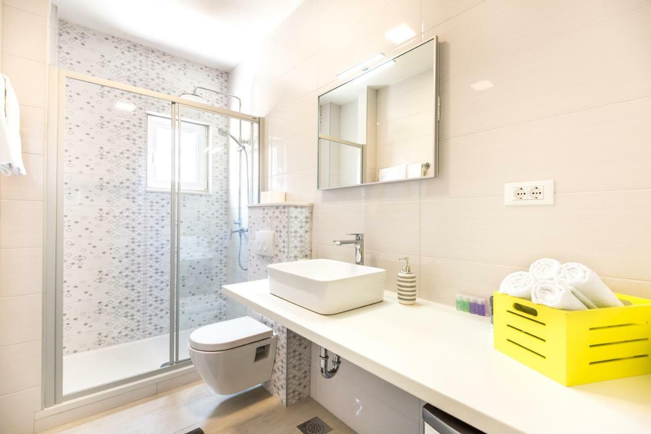 Apartmani Ksenija Tučepi Exterior foto